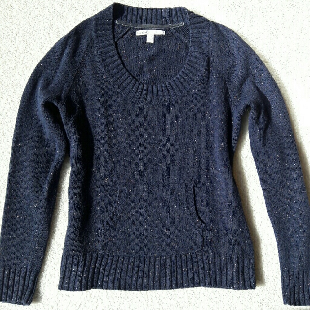 Old Navy navy blue sweater